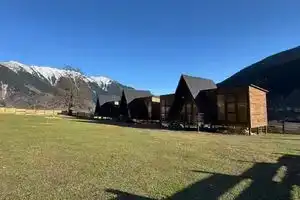 Panorama Mazeri, Mazeri