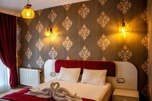 Quars Hotel, Eksinoz