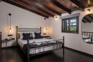Eightyfour Living with Private Pool Hotel, Chania Town