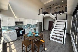 Downtown Penthouse Loft, Evansville