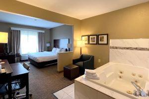 Comfort Suites North, Fort Wayne