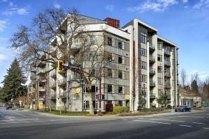 SoLo Suites, Victoria