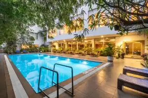 Park Plaza OMR Hotel