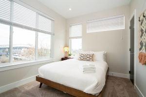 The Mile High Bohemian Retreat Roof Top Views Hotel, Denver