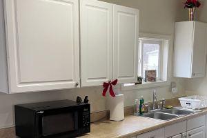 3-bedroom apt with central ac , Downtown unit2 walking distance., Fort Wayne