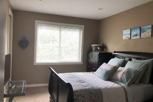 Luxury Lakefront Rooms, Kelowna