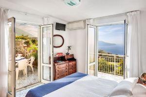 Blue-Wave Experience Resort, Nerano
