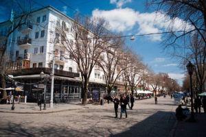 Four Season Apartments