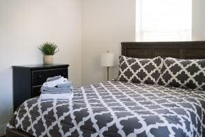 New Cozy Stay and Ft. Jackson Hotel