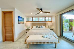 BRAND NEW REMODEL Rooftop Oceanfront Penthouse with 360 degree views!, Lahaina