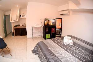 Cancún Suites Apartments - Hotel Zone, Cancun