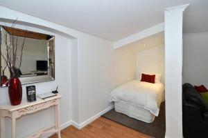 Albany Central Apartments, Albany