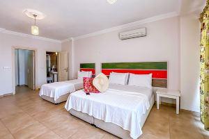 Abelia Hotel, Kuecuekkuyu