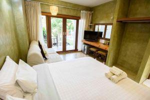 Baan Parinda Hotel, Ban Mai