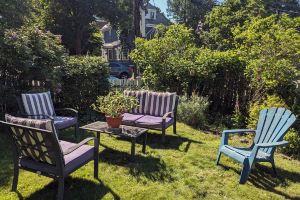 Stroll to Uvm & Church St, Cozy 1-Bdrm Apt Apartments, Burlington
