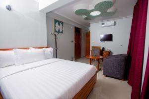 Hadjens Hotel, Mwanza