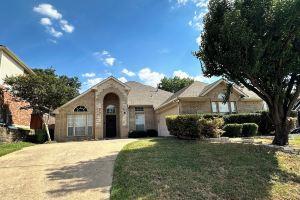 New Spacious 5-Bedroom Home for Large Family, Plano