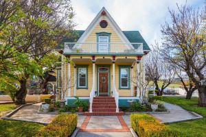 VICTORIAN VILLA - Hot Tub, Pool Table &, Amazing Outdoors, Paso Robles