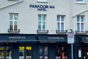 Parador 44 Hotel