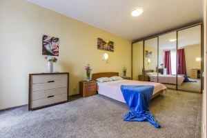 Luxurious 2-room apartment in the Center of, Sofievskaya Square