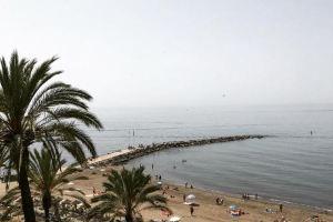 Neptuno Beachfront Apartments, Marbella