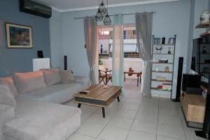 Gio's Central Cosy Apartment with private balcony, Chania Town