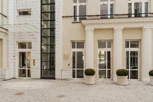 No.4 Residence Apartments, Warsaw