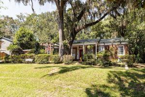 Cottages @ Lake Ella - Bungalow 1bd1b/kitchen, Tallahassee