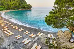 Plaza Lucice, Petrovac