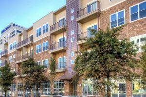 Stylish Balcony and City Views - Modern Urban Oasis Hotel, Montgomery