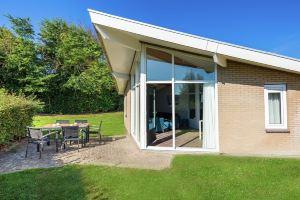 Restyled Bungalow with Dishwasher Near Cozy Cottage, Domburg