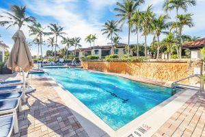 Stunning 3 bedroom Oasis, quiet and great location in world-class resort!, Naples
