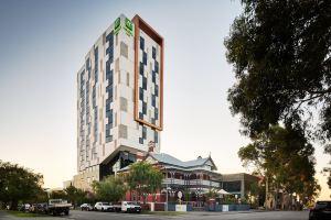 Holiday Inn West, Perth