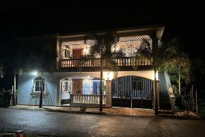 This is a peaceful 3 bed 3 bedroomfamily house 10 minutes drive from the beaches, Puerto Plata