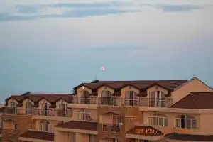 Sunny Island Chernomorets