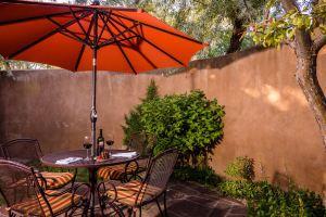 Authenitic Casita~Walk to Downtown, Kiva Fireplaces and Mountain Views Hotel, Santa Fe
