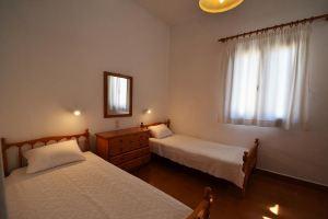 Madoupa Beach Apartments, Ornos