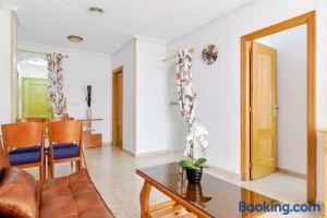 Torrevieja Playa del Cura - 140 m to the Beach. Hotel, Torrevieja