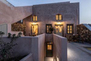 Frescoes Luxury Suites by KB Hospitality, Messaria