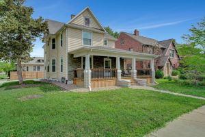 ❤️ Large Home In The Heart Of The City - Only 5 Minutes To UNL & Capital Apartments, Lincoln