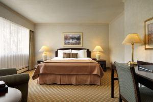 Royal Scot Hotel & Suites, Victoria
