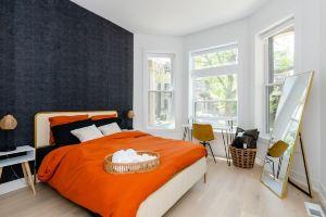 Bronzeville Manor walking distance to hospitals Hotel, Chicago