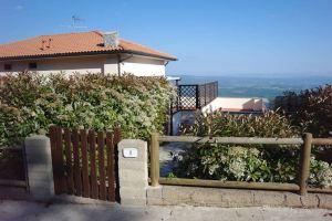 Watching The Horizon in residence with swimming pool for a fee Apartments, Monteverdi Marittimo