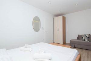 Apartments Antonio - Comfort One-Bedroom Apartment with Balcony and Sea View - 4, Tucepi