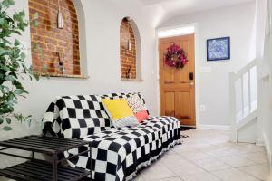 1-BD Home near Stadiums Free Parking Apartments, Baltimore