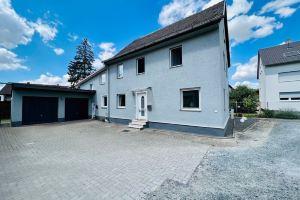 Modern, near thermal spring, office, kitchen, parking spot Hotel, Bad Staffelstein