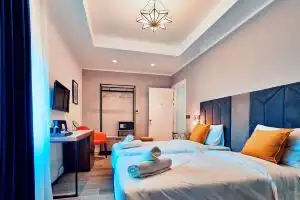 Cinematique Hotel, Il-Mosta