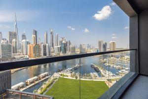 Waves - Urban Retreat Waterfront Elegance at 15 Northside Hotel, Dubai