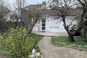 Maison Blériot-plage à 100 Mètres de la mer Hotel, Calais