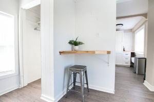 Charming apartment near Parkview Stadium in, Fort Wayne